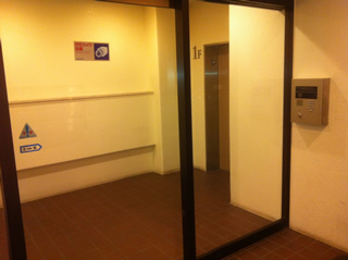 立川のチャットレディー専用通勤ルーム風景03